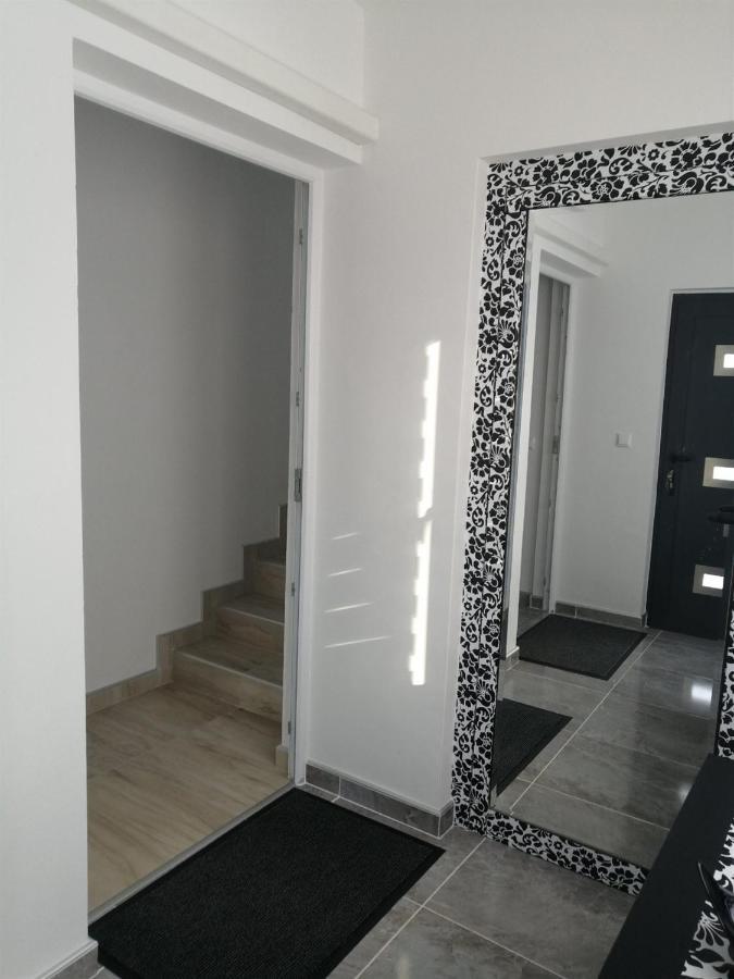 Vacation House Studenac Біхач Екстер'єр фото