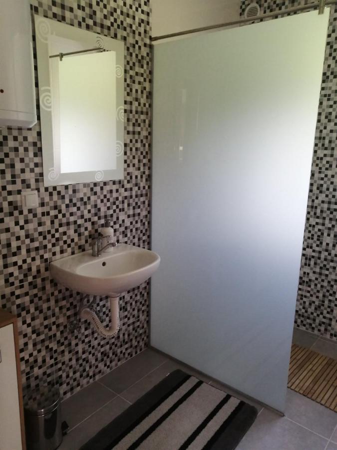 Vacation House Studenac Біхач Екстер'єр фото