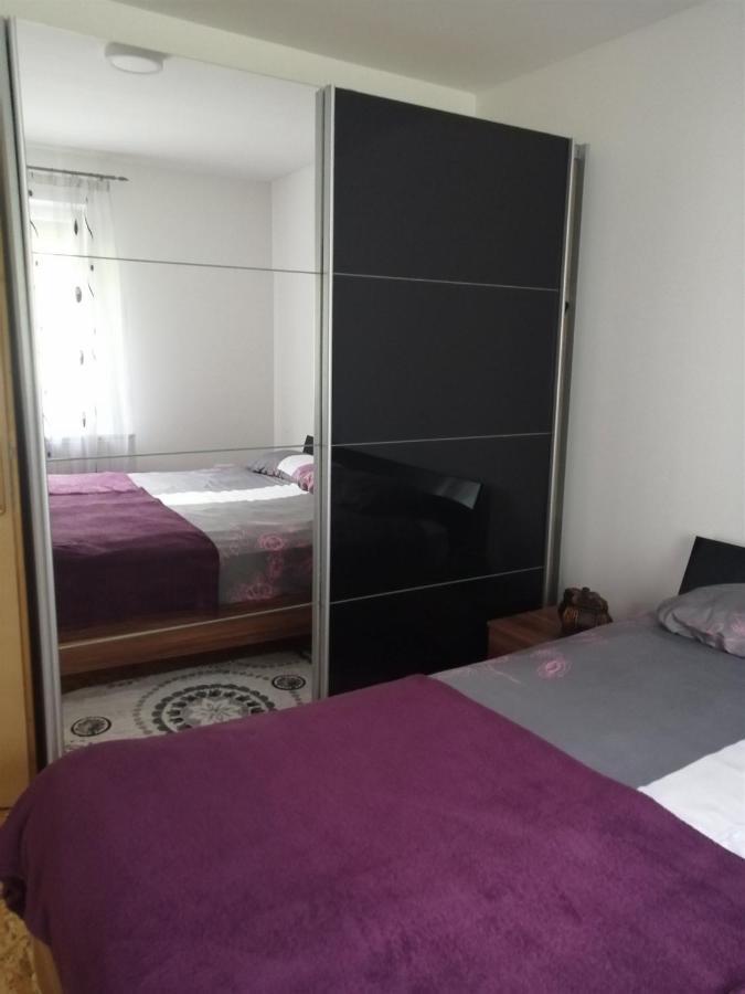 Vacation House Studenac Біхач Екстер'єр фото