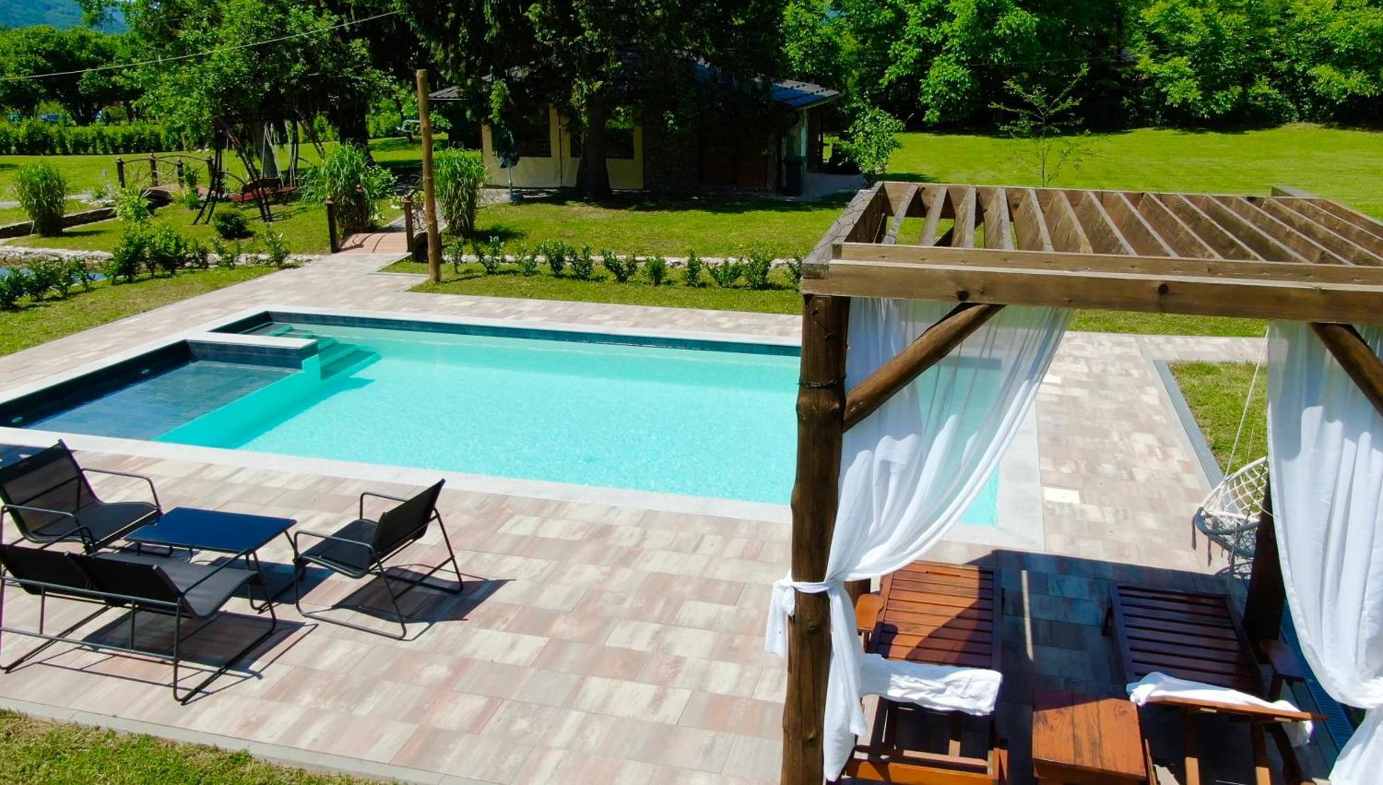 Vacation House Studenac Біхач Екстер'єр фото